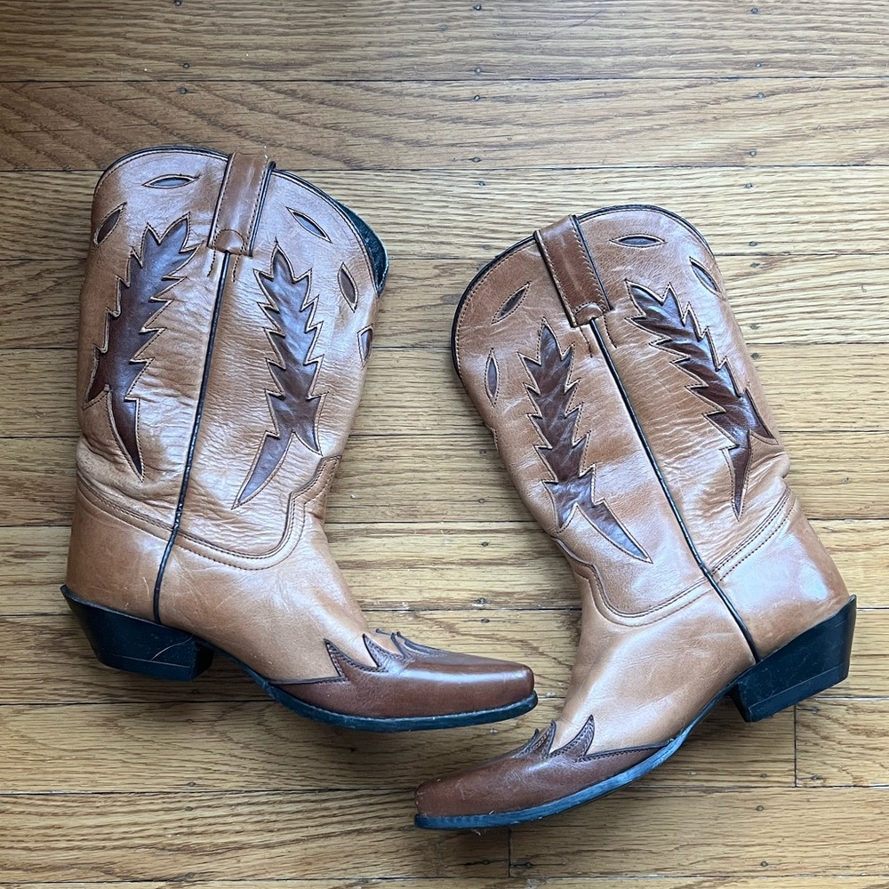 VTG Code West brown and tan cowboy boots size 7